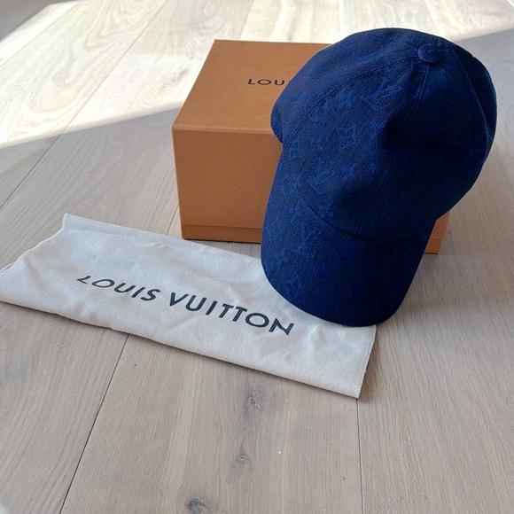 Louis Vuitton Blue Monogram Hat - Picture 1 of 6